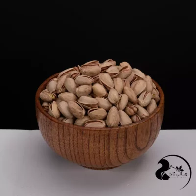 برای خرید پسته اکبری ممتاز خام هالی نات، تازه بودن انواع آجیل و مغزیجات، از جمله پسته، در طعم و کیفیت آن اثر مهمی دارد. بنابراین، لازم است از فروشگاهی خرید کنید که همواره محصولات با کیفیت و تازه ارائه می‌دهد.